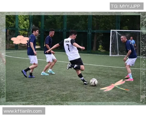 带丹的足球明星们如何在赛场上展现个人魅力与团队精神