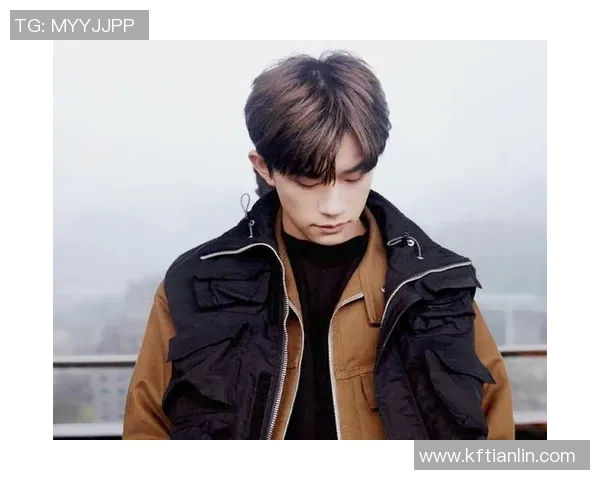 足球场上的传奇人生他是如何从平凡少年蜕变为足球明星的故事